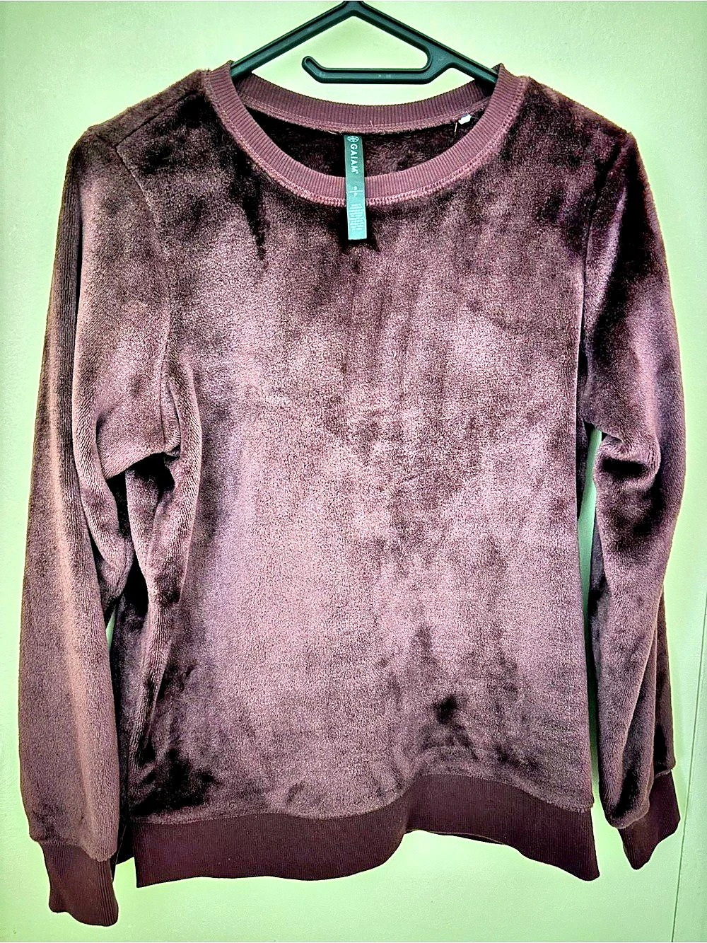 Gaiam Plux Plush Faux-Fur Crewneck Sweatshirt Burgundy Small